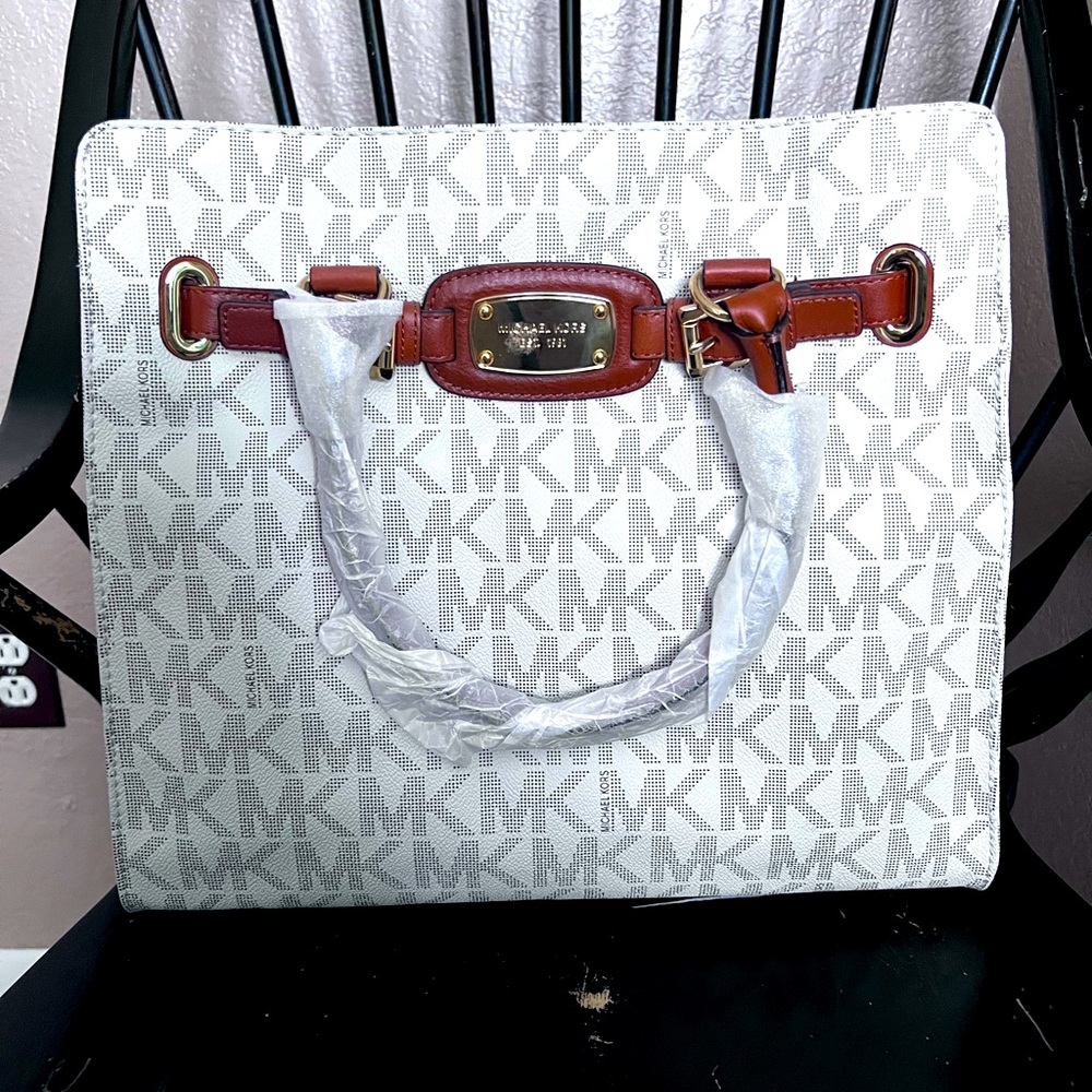 Michael Kors purse